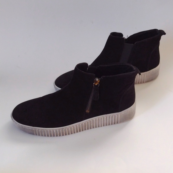 Gabor Suede Black Ankle Booties Sneakers Side Zipper Women's Size 9 Casual Fall - Picture 2 of 13